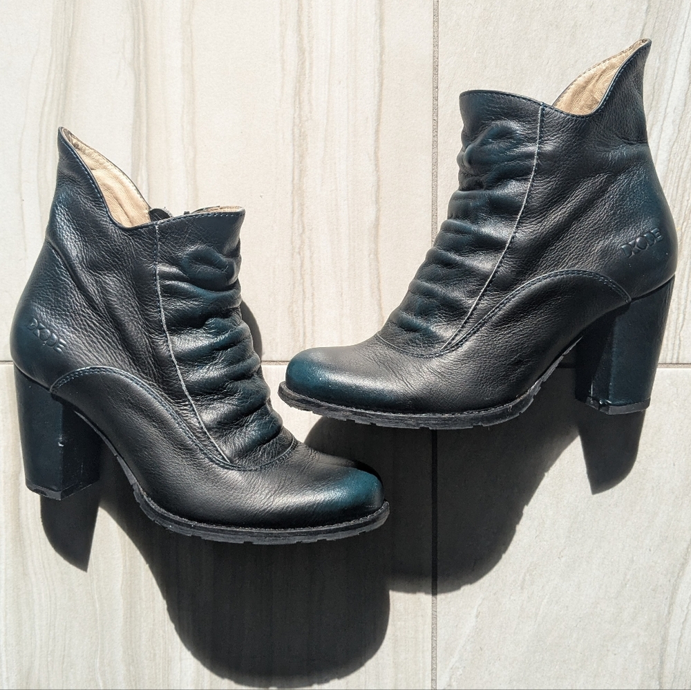 Leather Heel boots